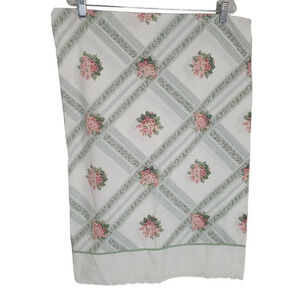 Vintage Springmaid Floral Rose Print Percale Pillowcases Set of 2 Diamond Print